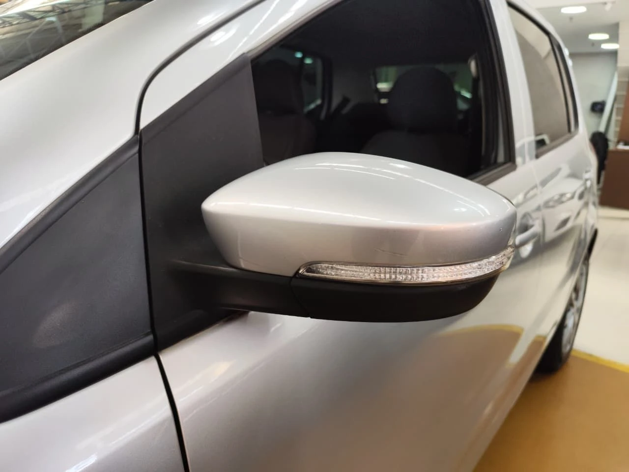 VOLKSWAGEN FOX