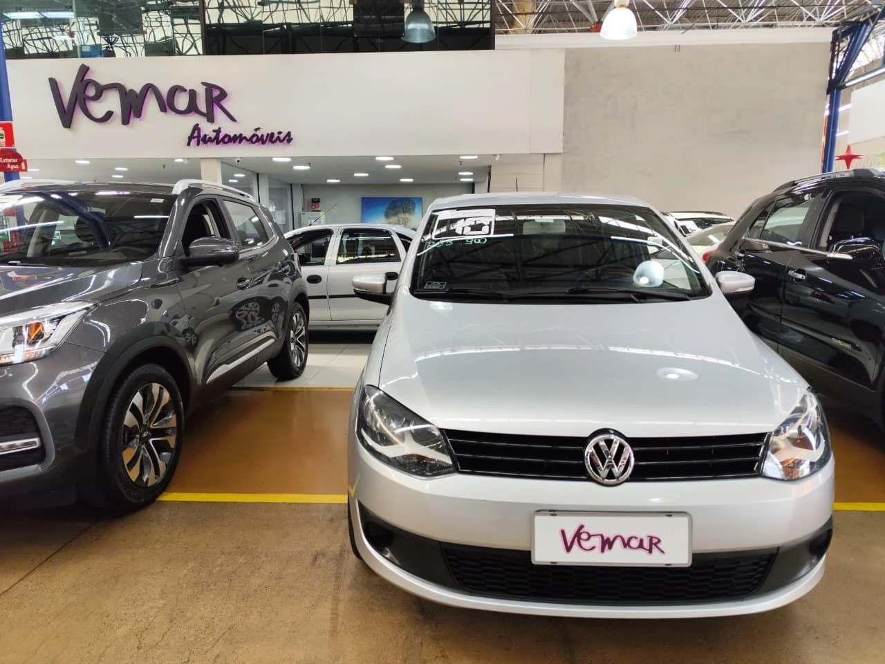 VOLKSWAGEN FOX