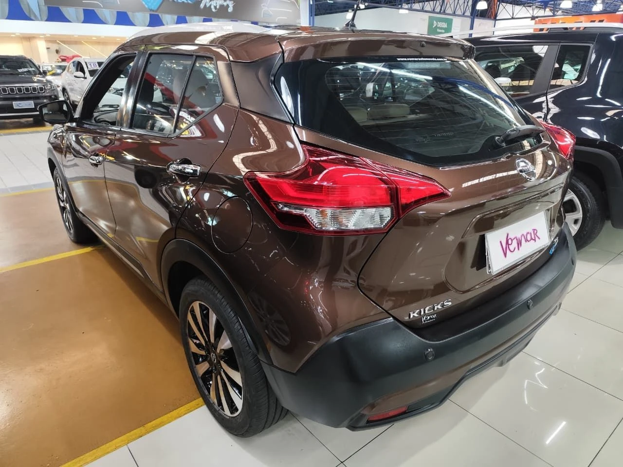 NISSAN KICKS