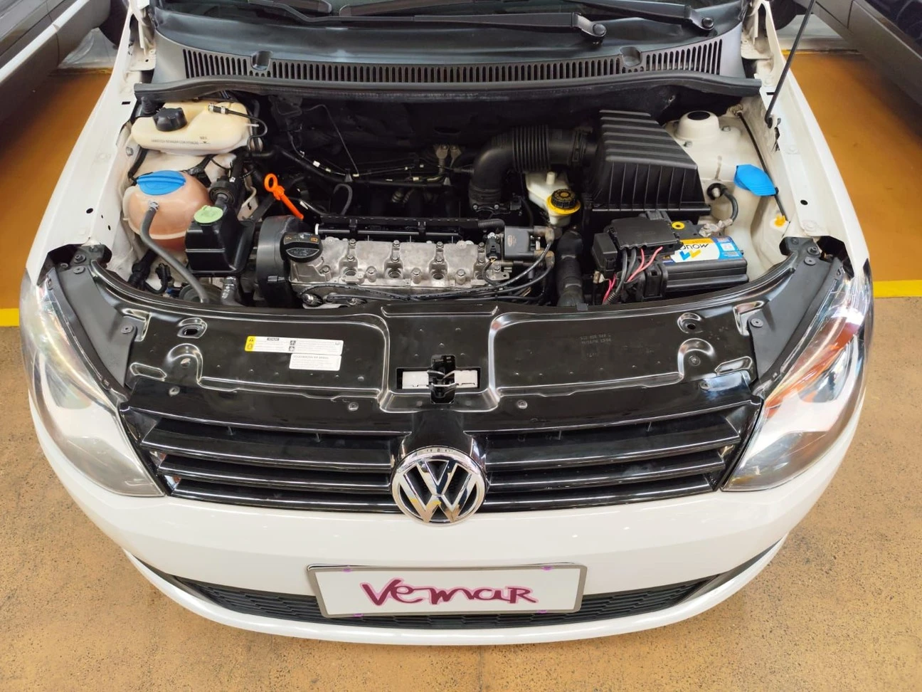 VOLKSWAGEN FOX