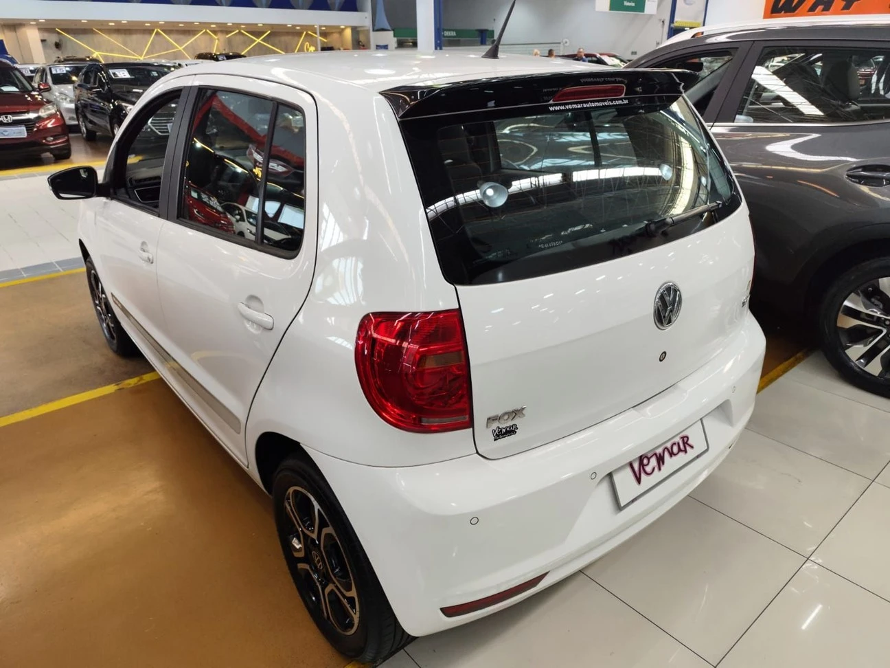 VOLKSWAGEN FOX