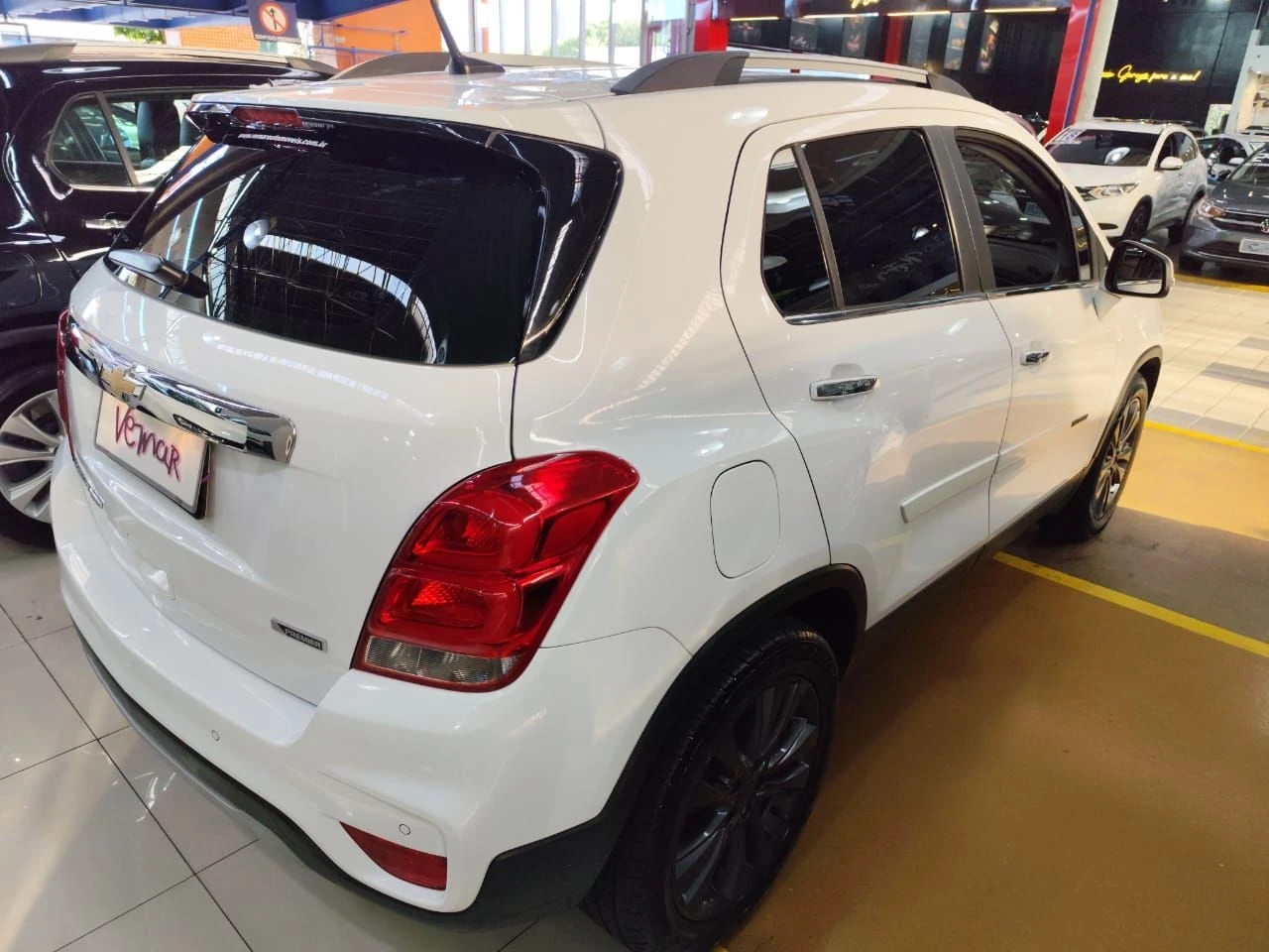 CHEVROLET TRACKER