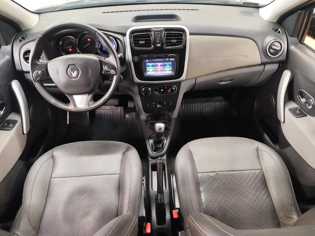 RENAULT LOGAN