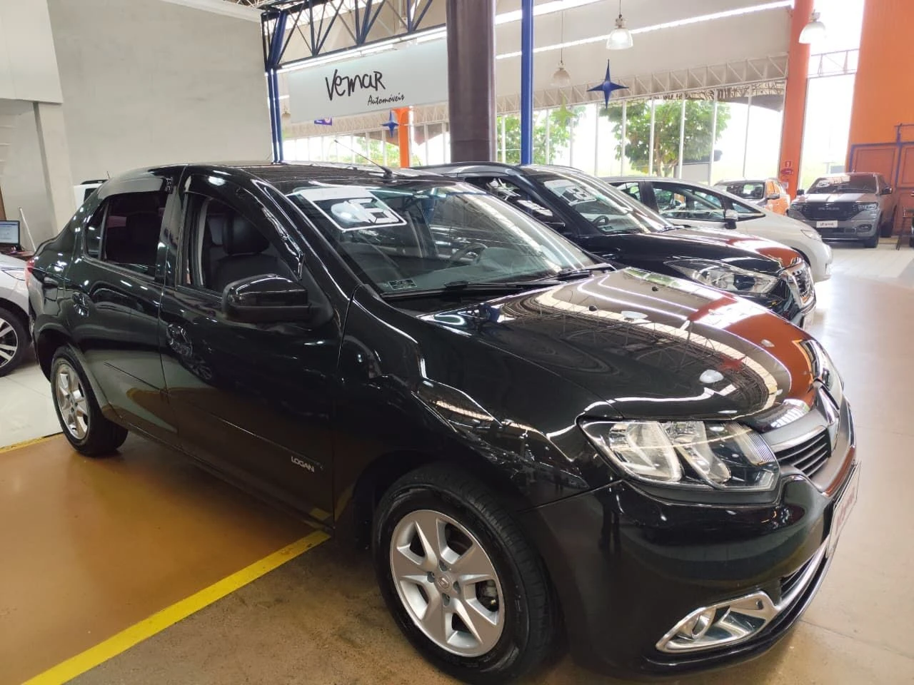 RENAULT LOGAN