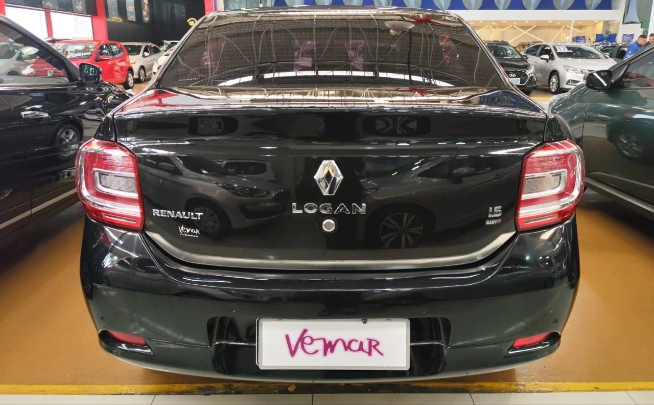 RENAULT LOGAN