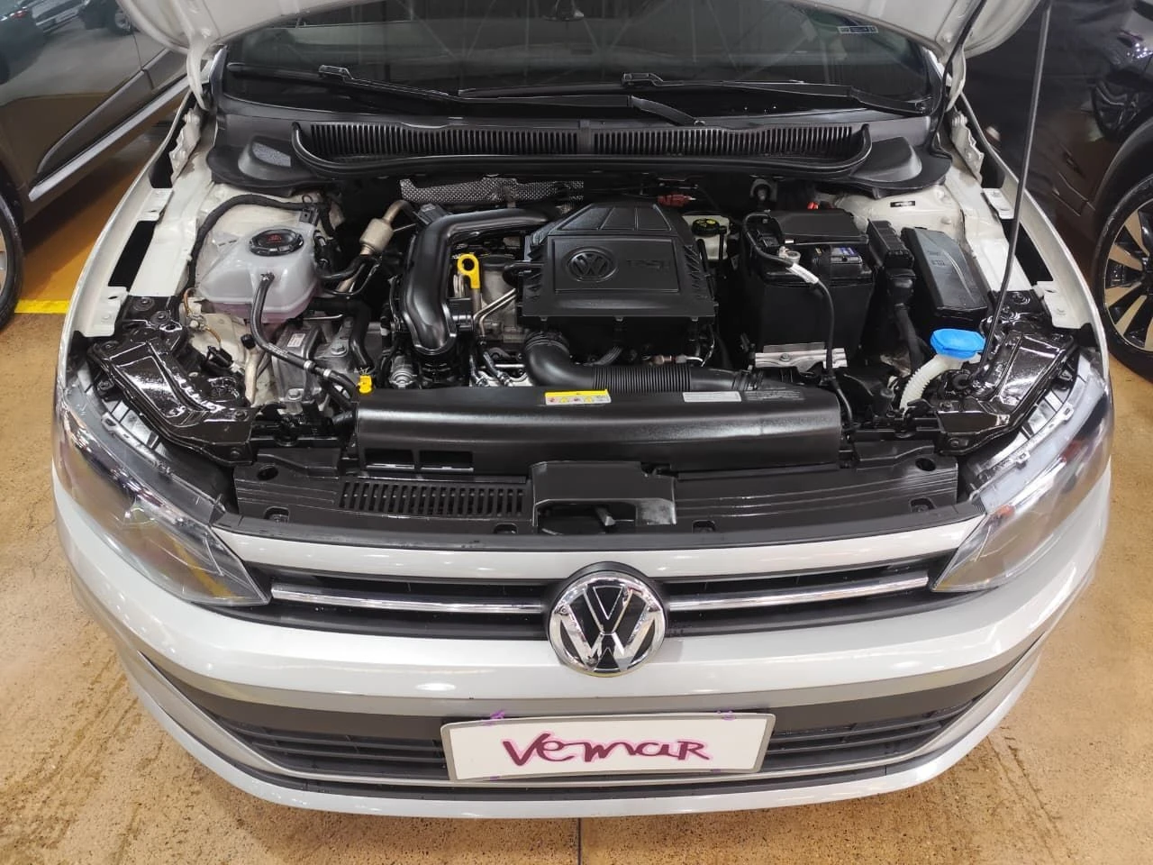 VOLKSWAGEN VIRTUS