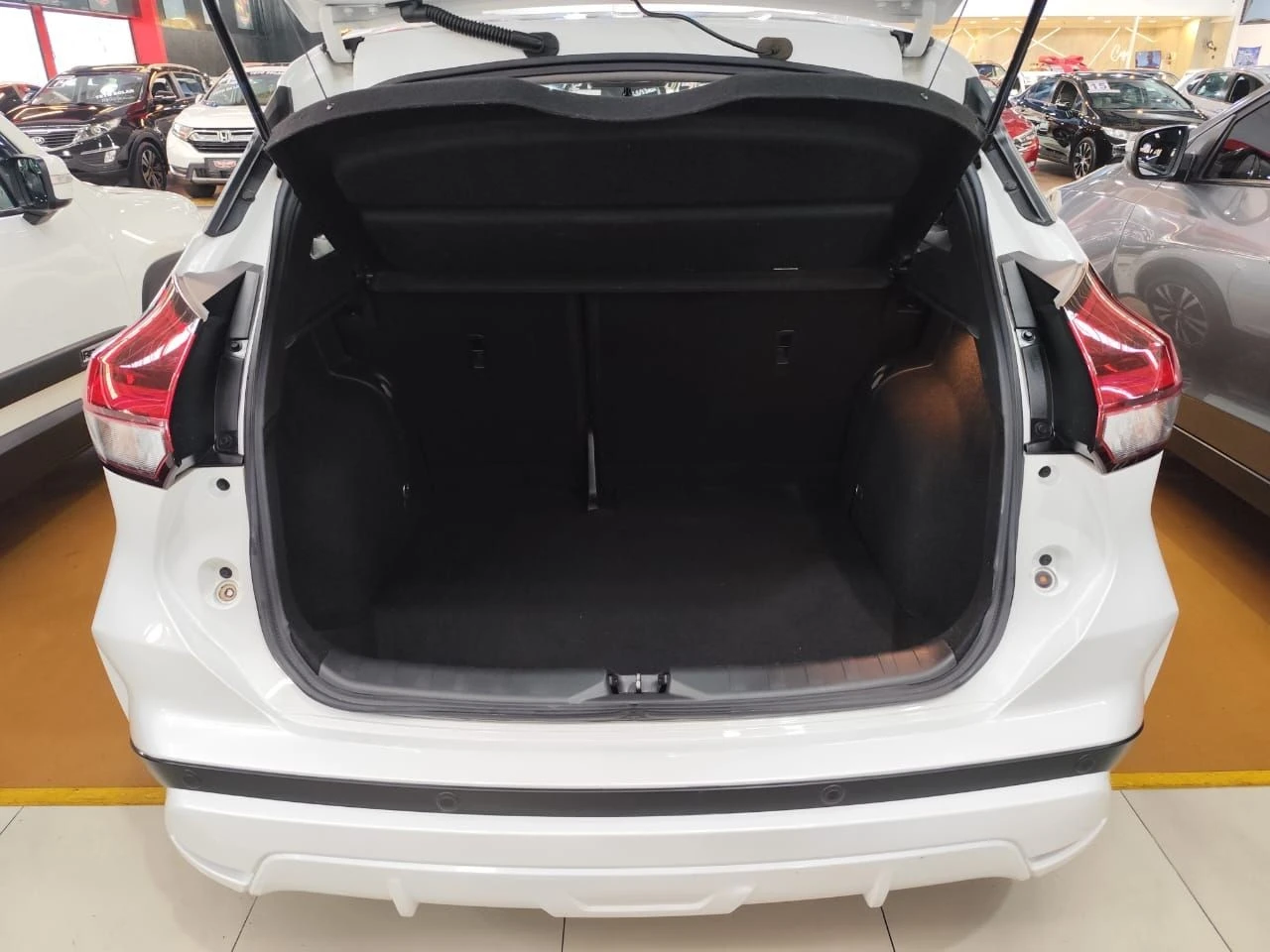 NISSAN KICKS
