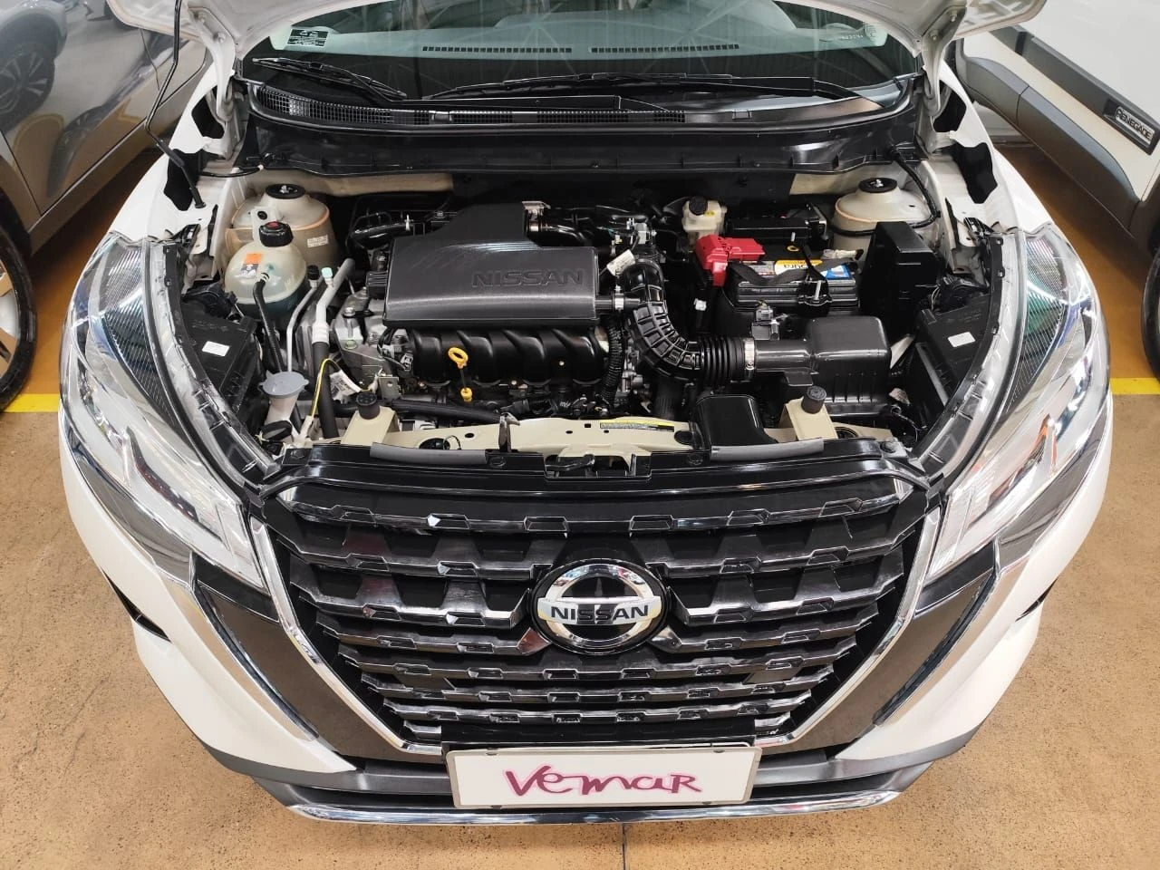 NISSAN KICKS