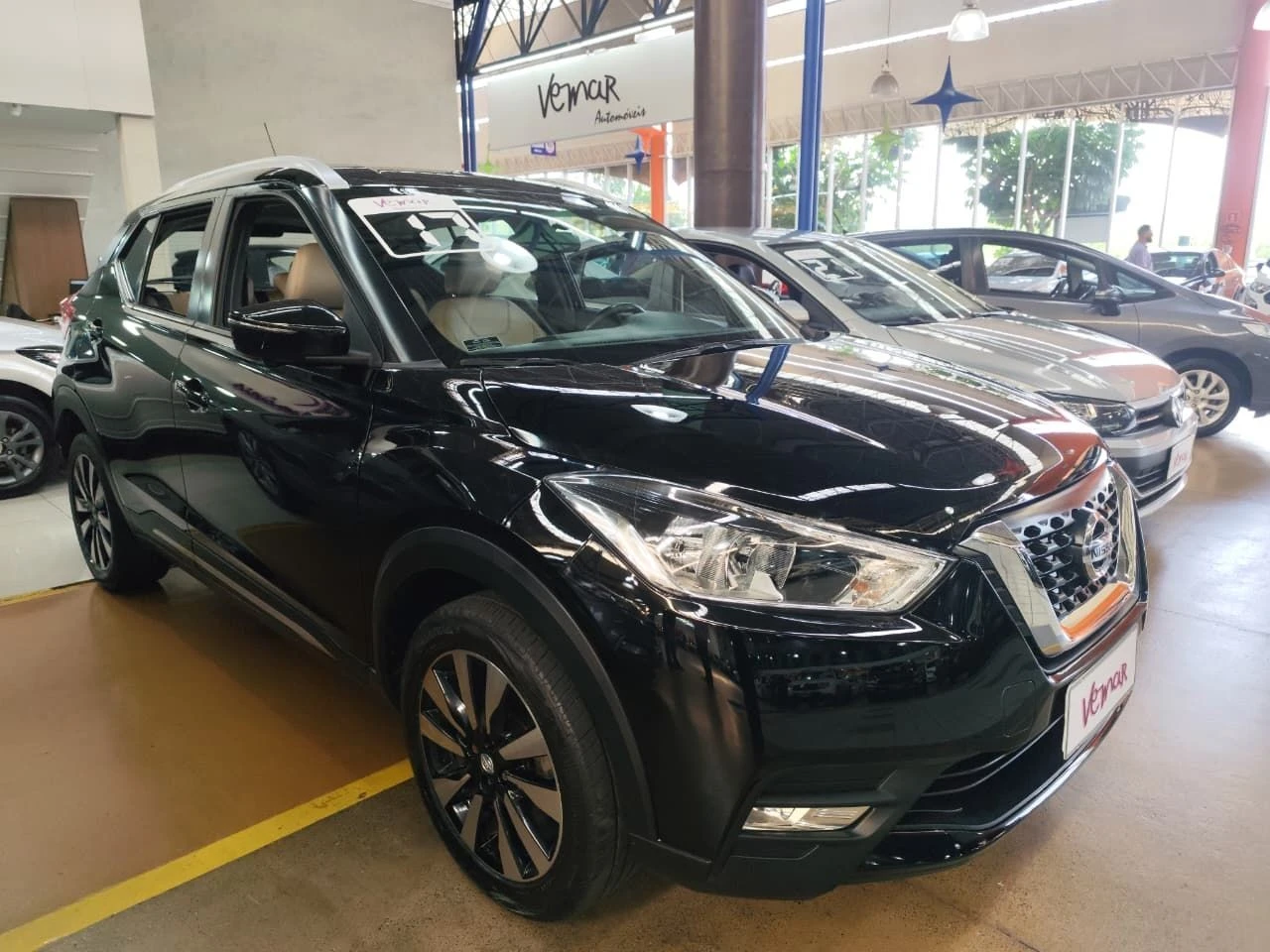 NISSAN KICKS