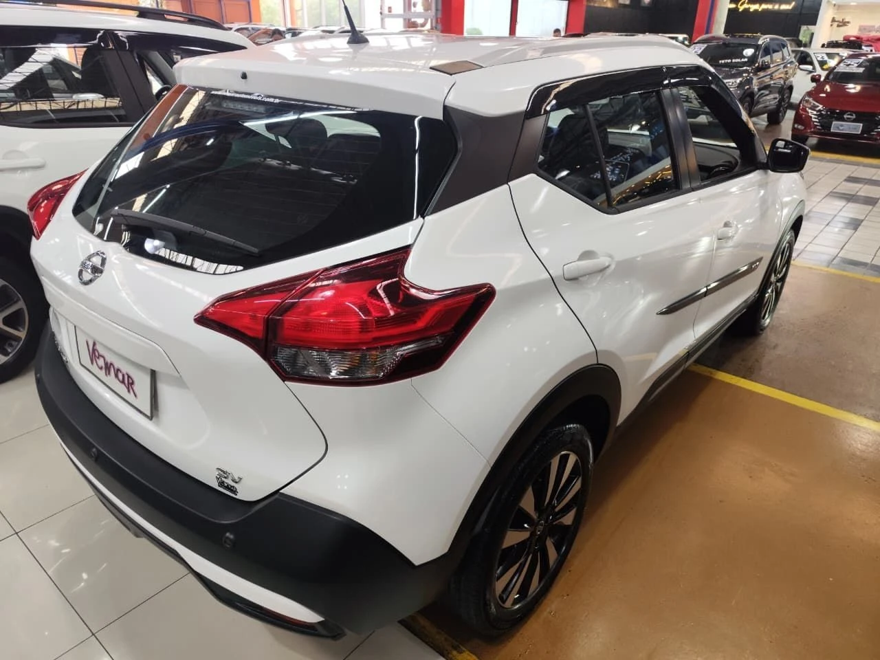 NISSAN KICKS