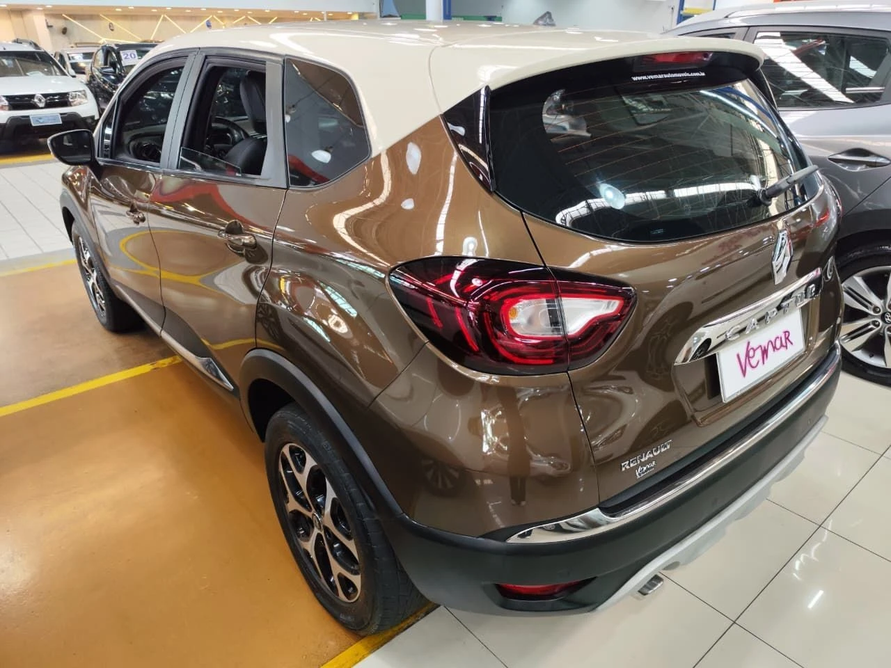 RENAULT CAPTUR