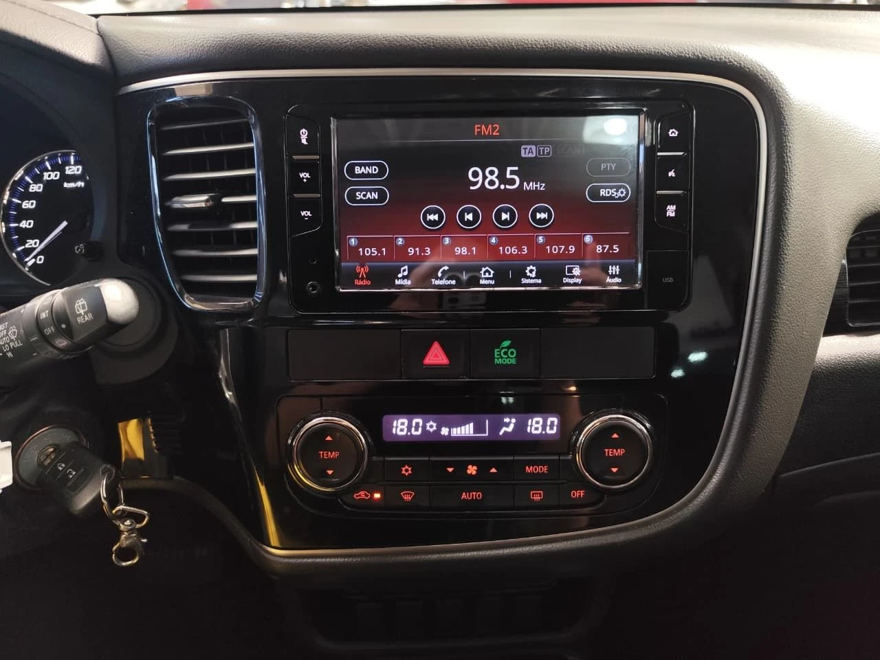 MITSUBISHI OUTLANDER