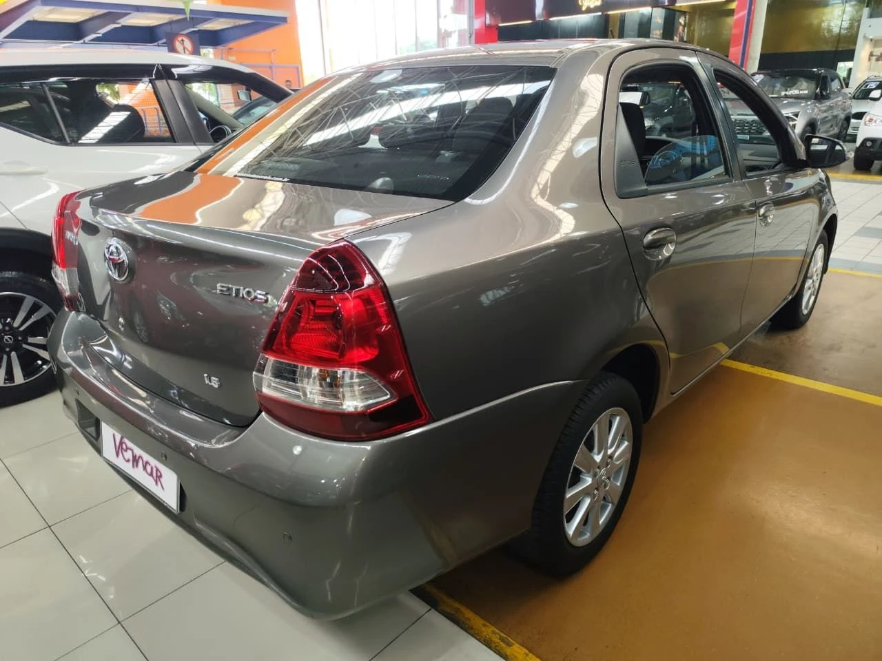 TOYOTA ETIOS