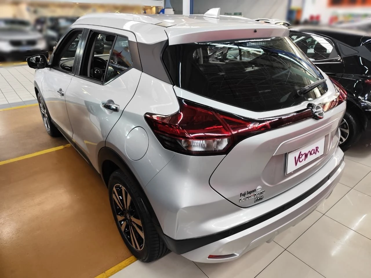 NISSAN KICKS
