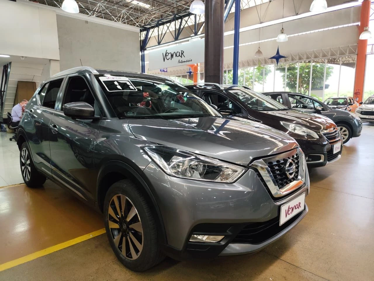 NISSAN KICKS
