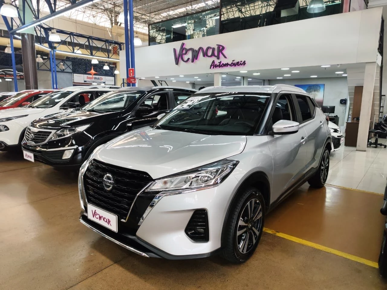 NISSAN KICKS
