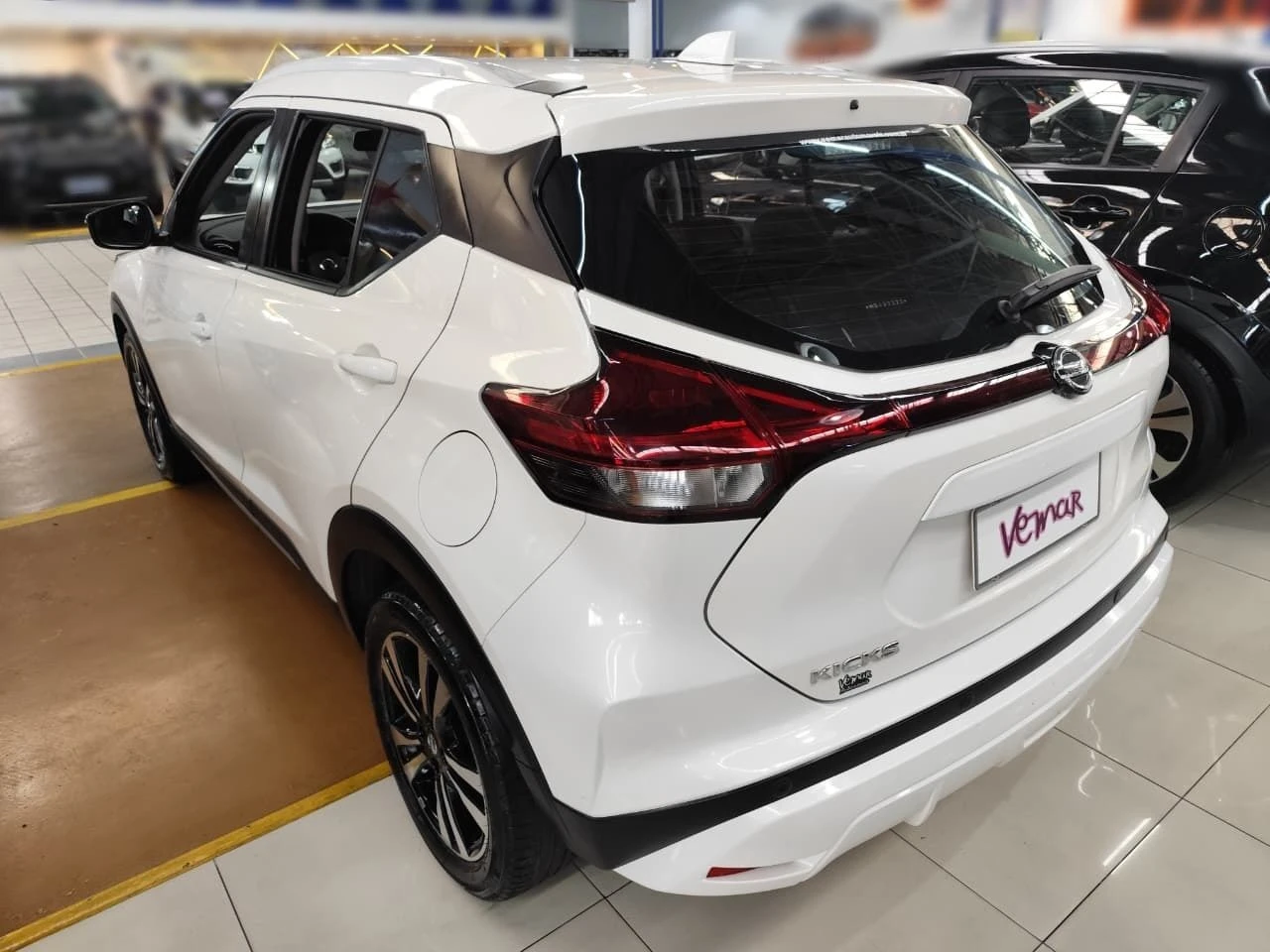 NISSAN KICKS