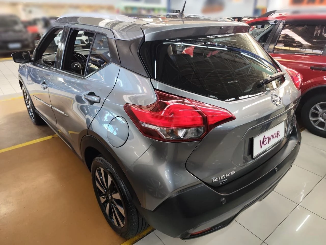 NISSAN KICKS