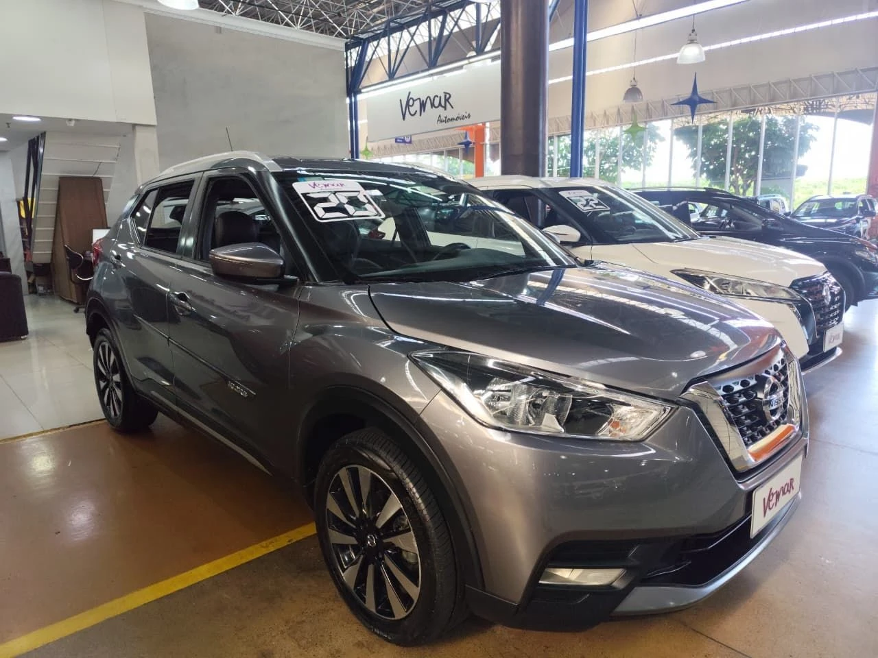 NISSAN KICKS