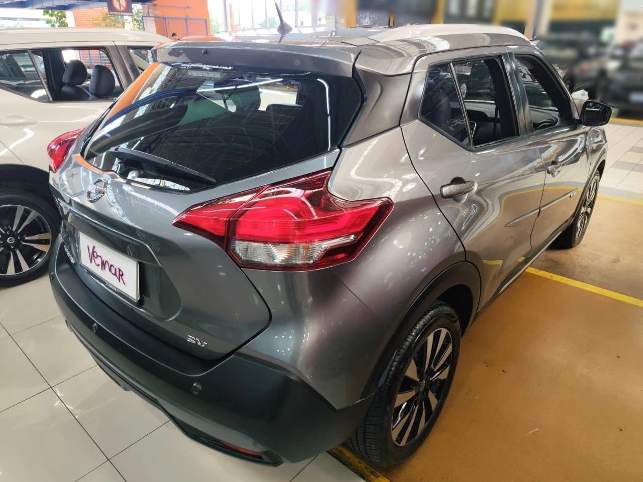 NISSAN KICKS