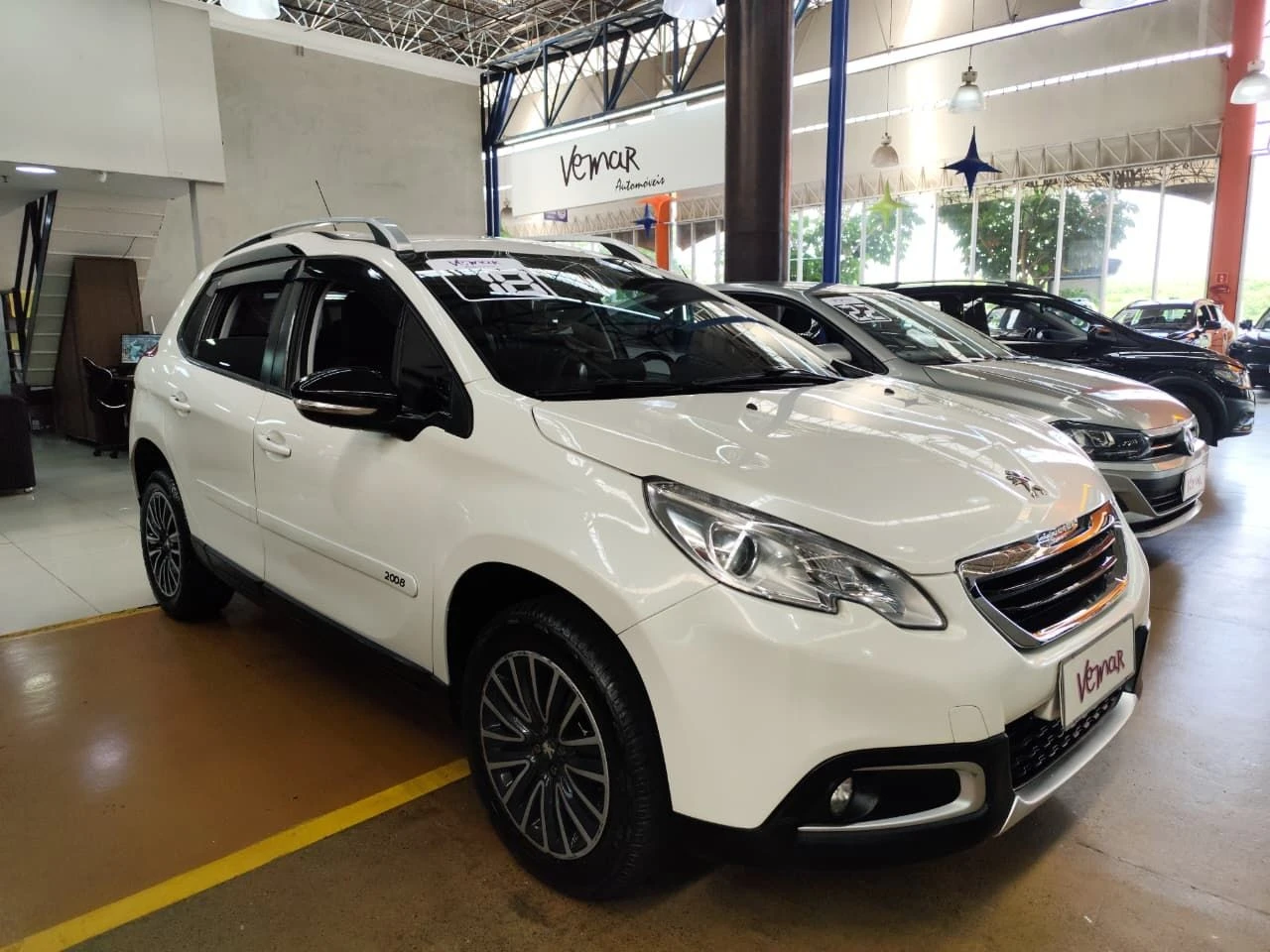 PEUGEOT 2008