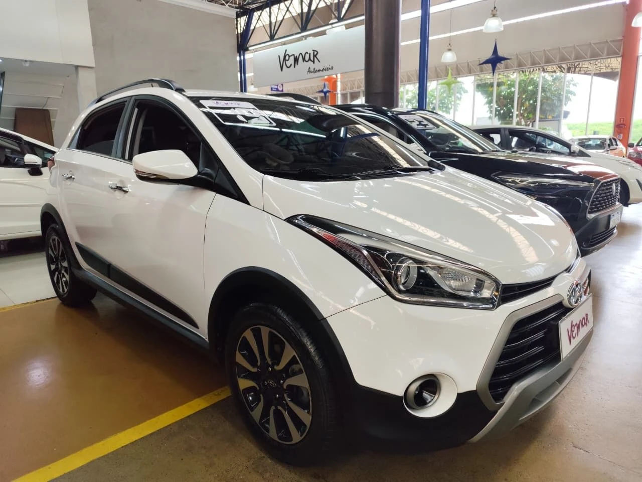 HYUNDAI HB20X