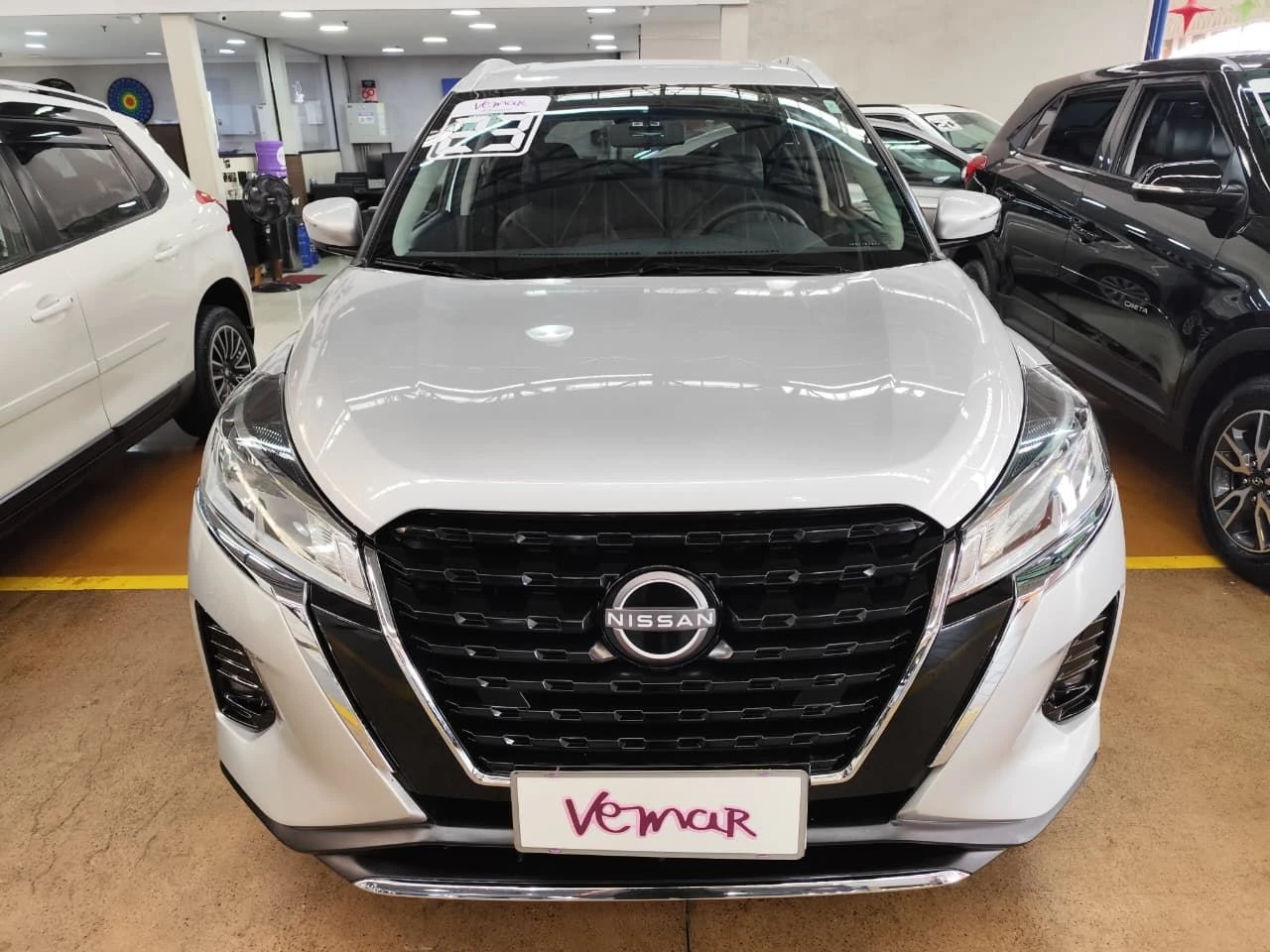 NISSAN KICKS