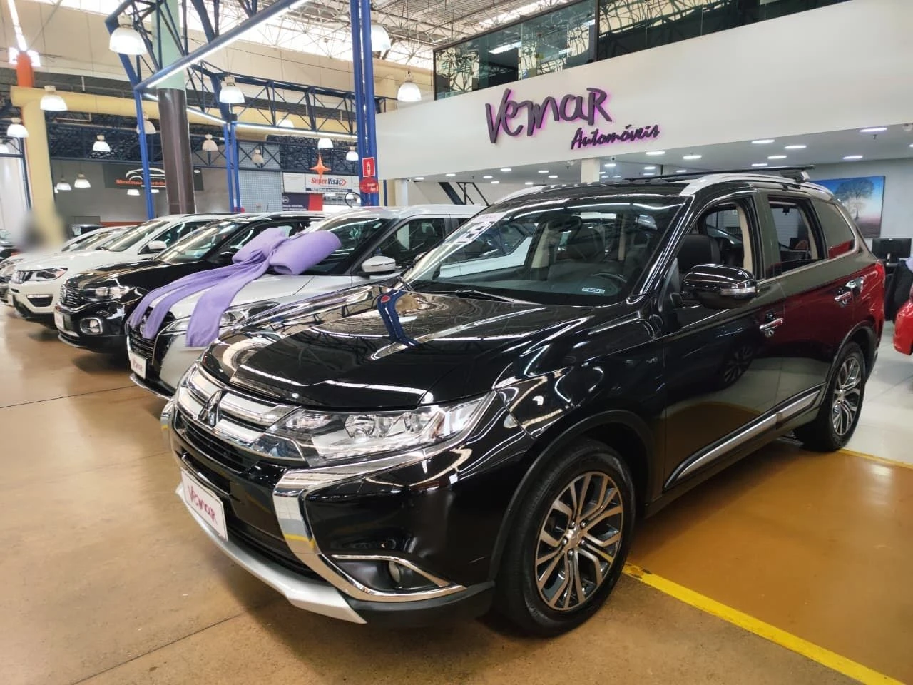 MITSUBISHI OUTLANDER