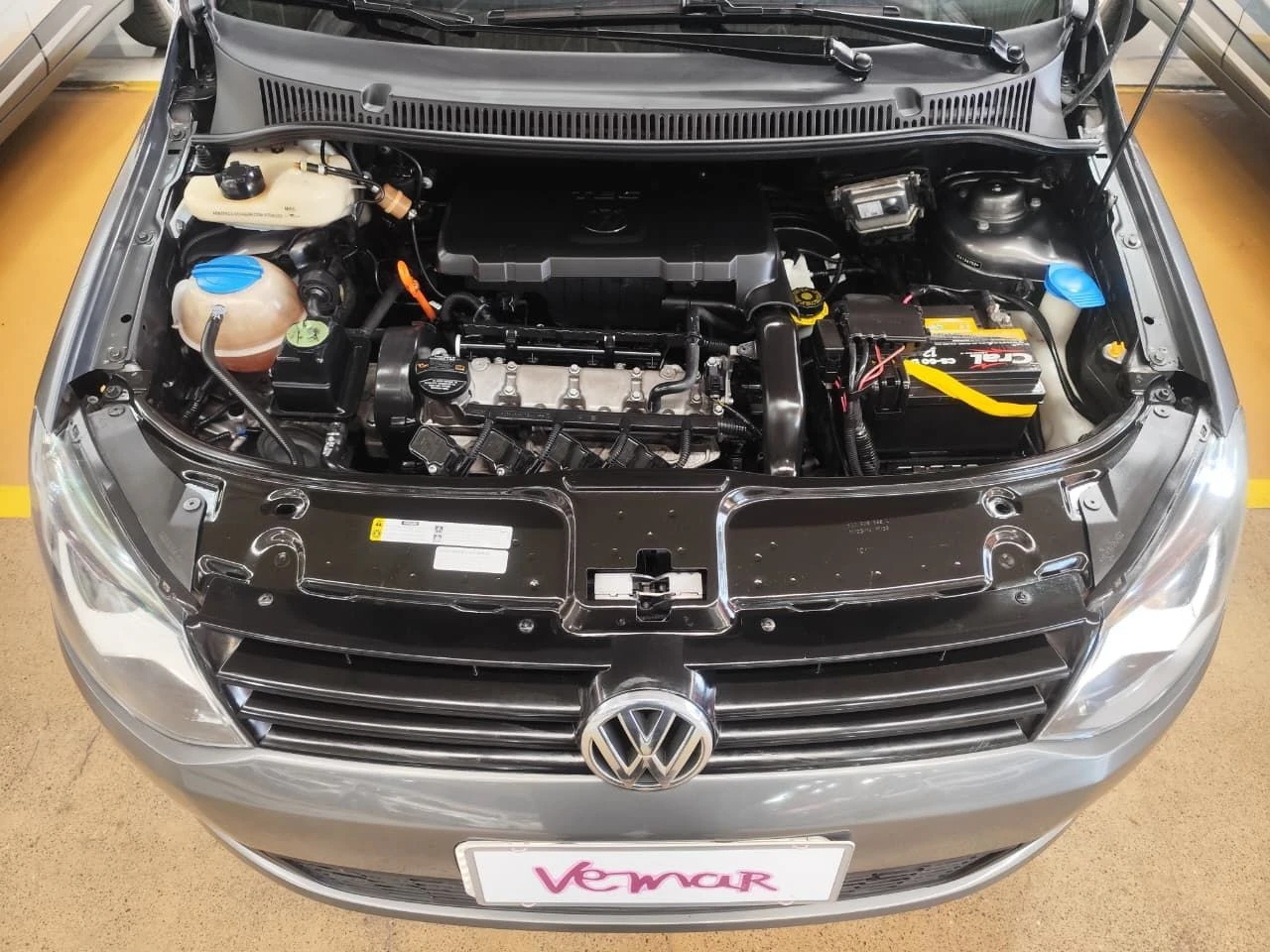 VOLKSWAGEN FOX