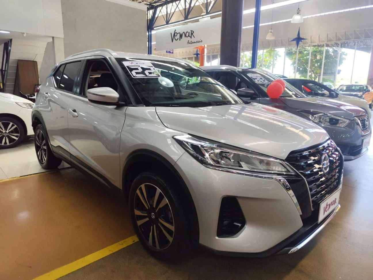 NISSAN KICKS