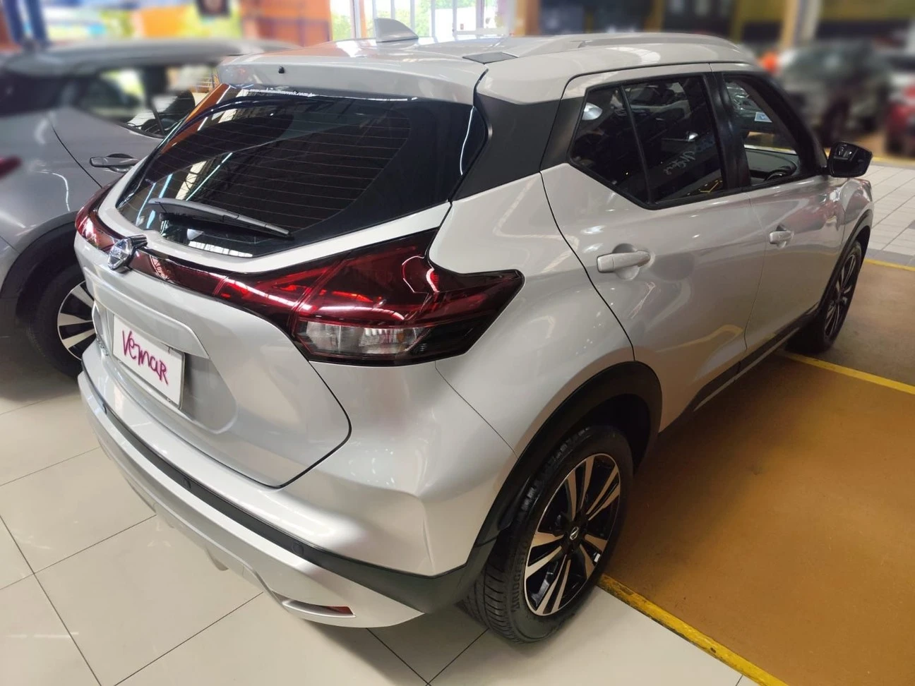 NISSAN KICKS