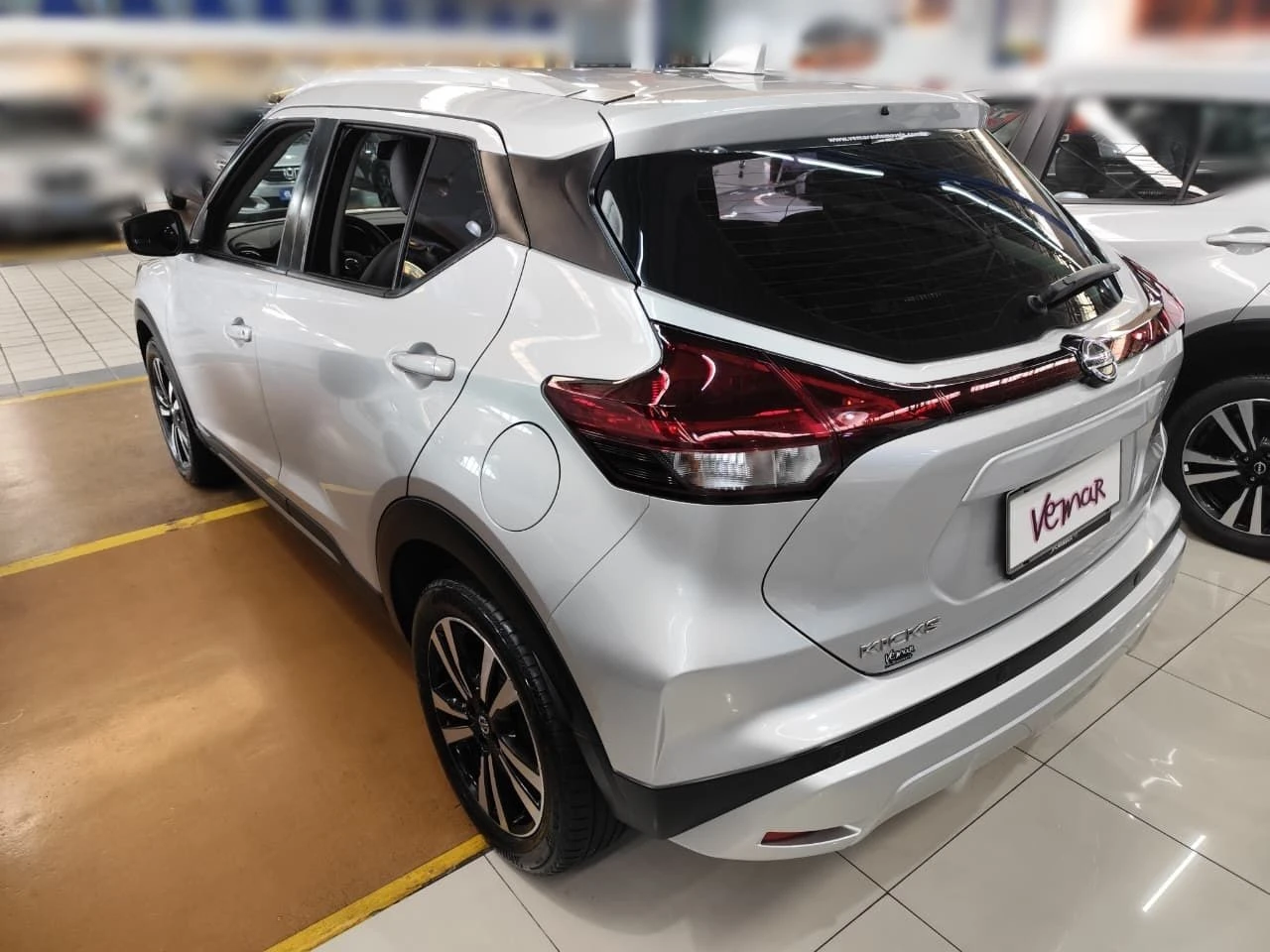 NISSAN KICKS