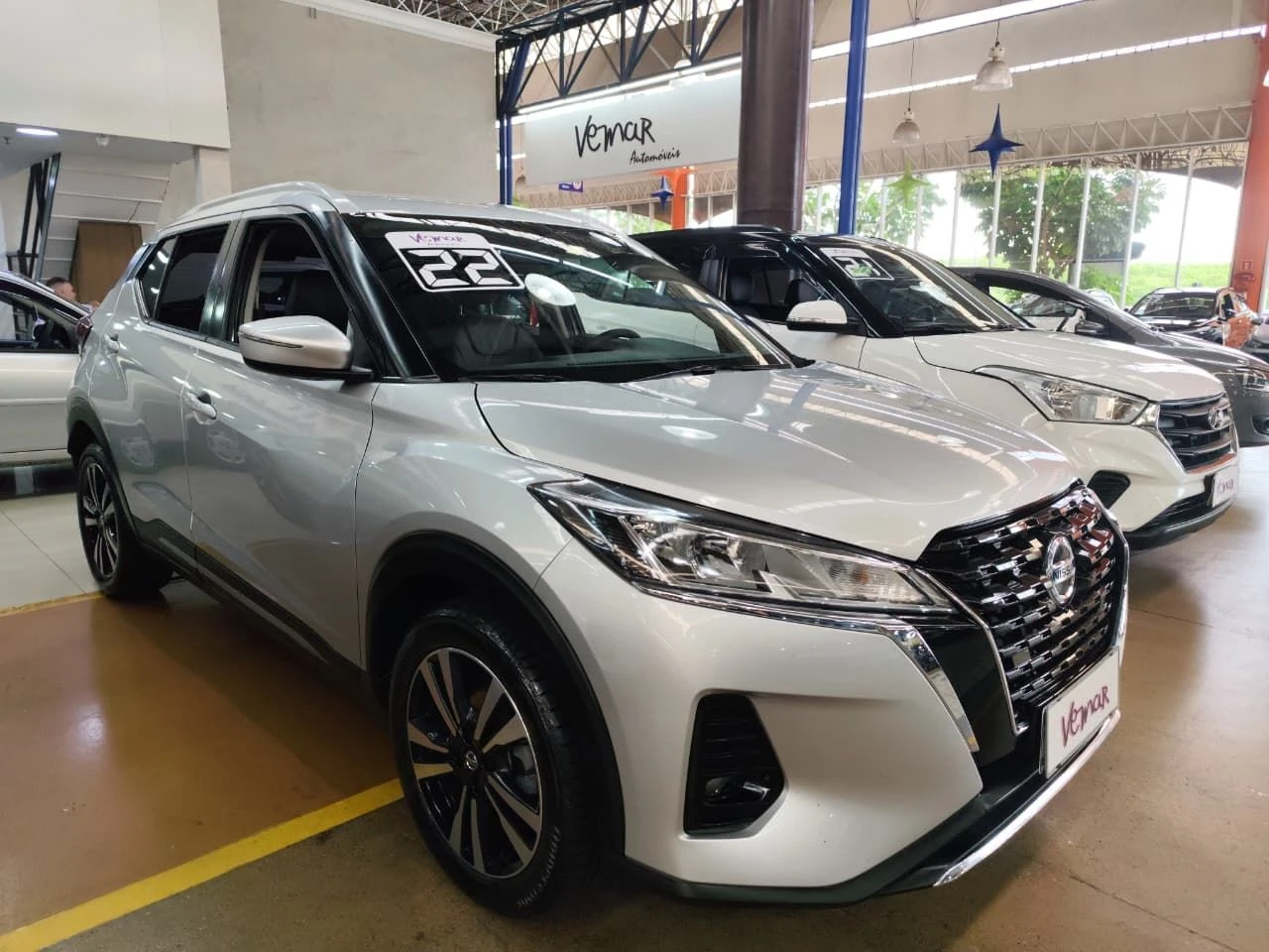 NISSAN KICKS