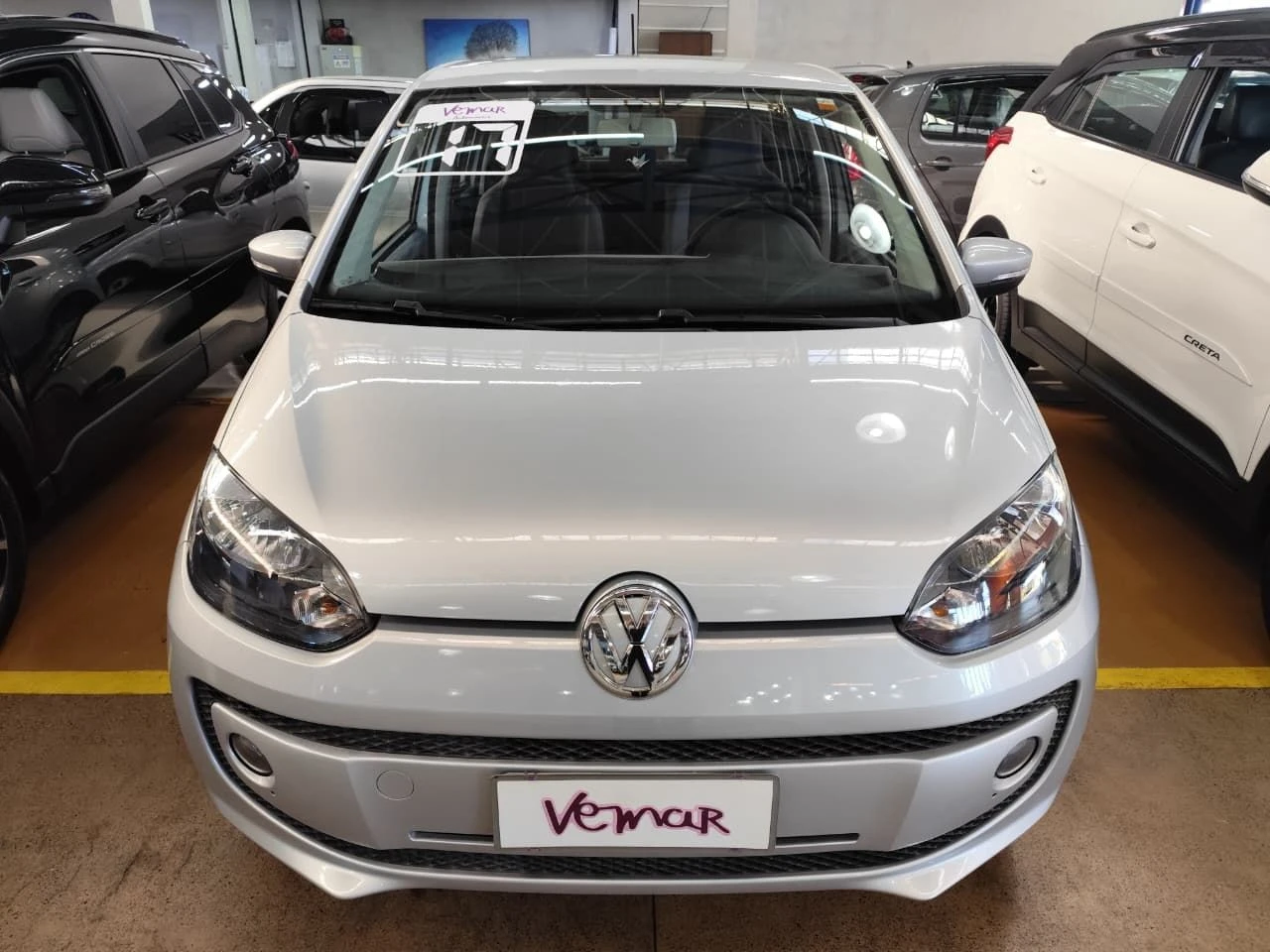 VOLKSWAGEN UP