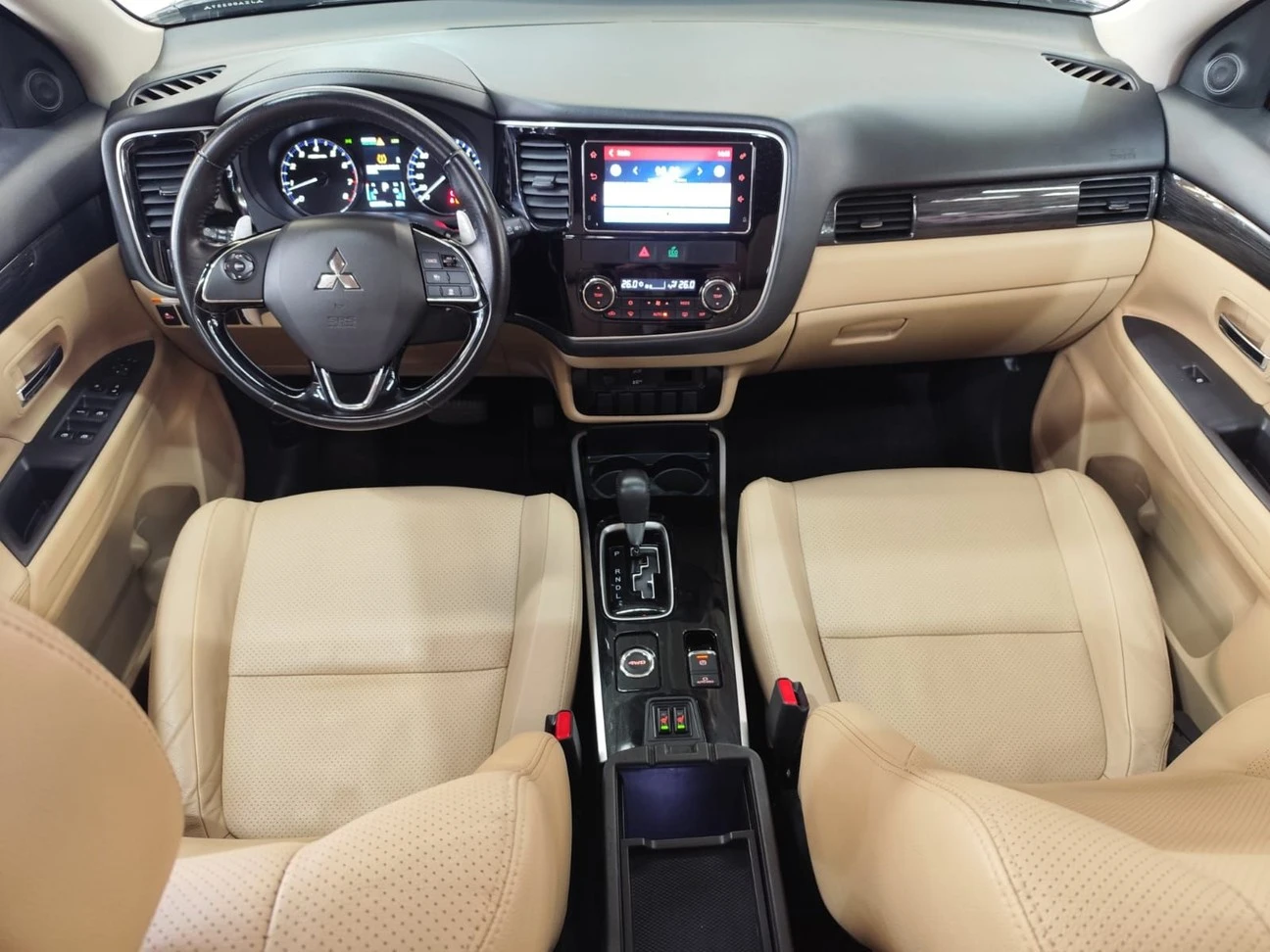 MITSUBISHI OUTLANDER