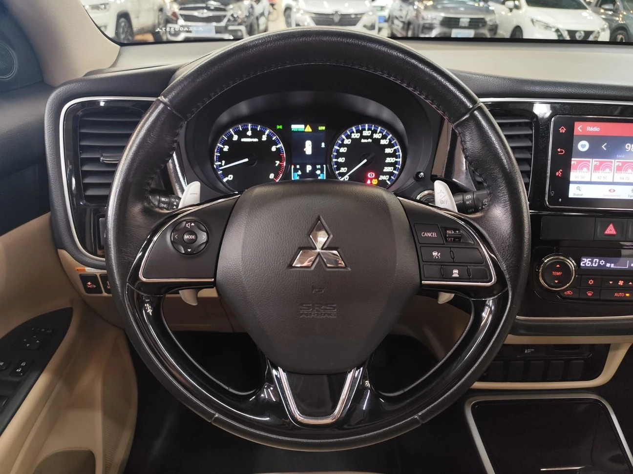 MITSUBISHI OUTLANDER