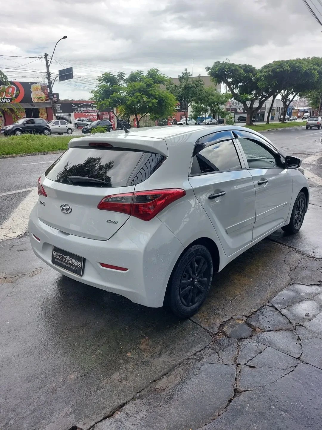 HYUNDAI HB20