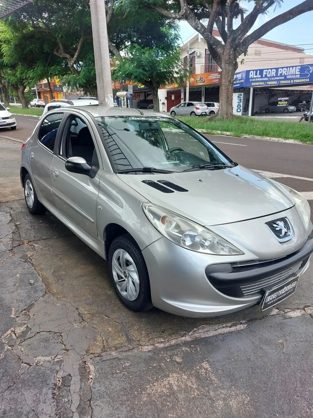 PEUGEOT 207
