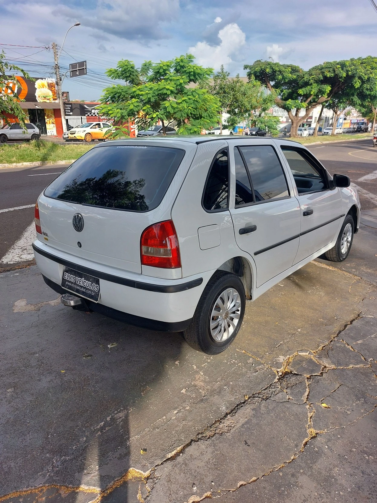 VOLKSWAGEN GOL