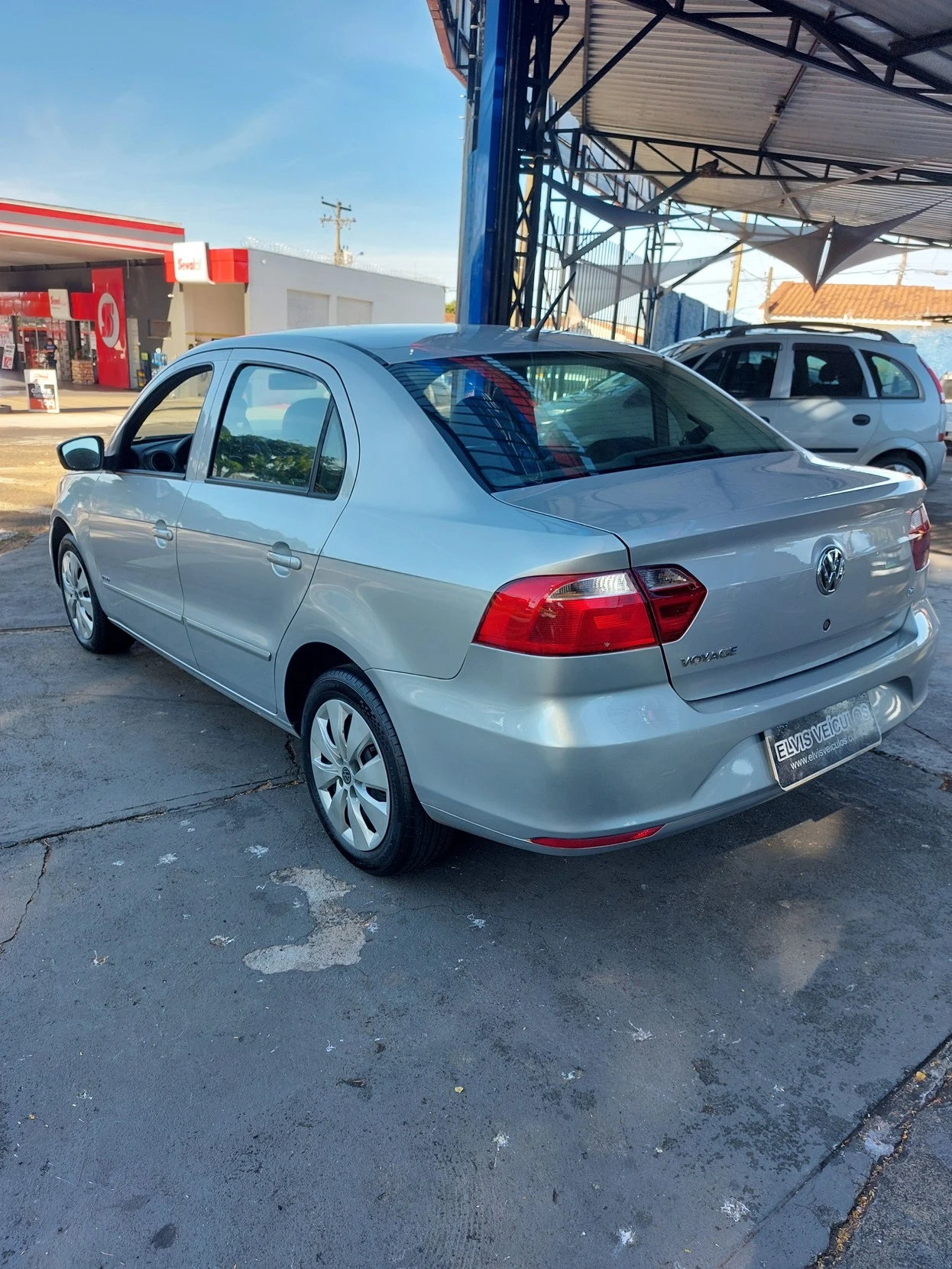 VOLKSWAGEN VOYAGE