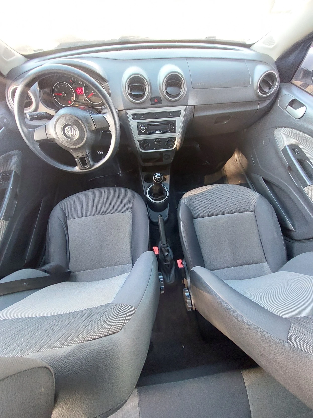 VOLKSWAGEN VOYAGE