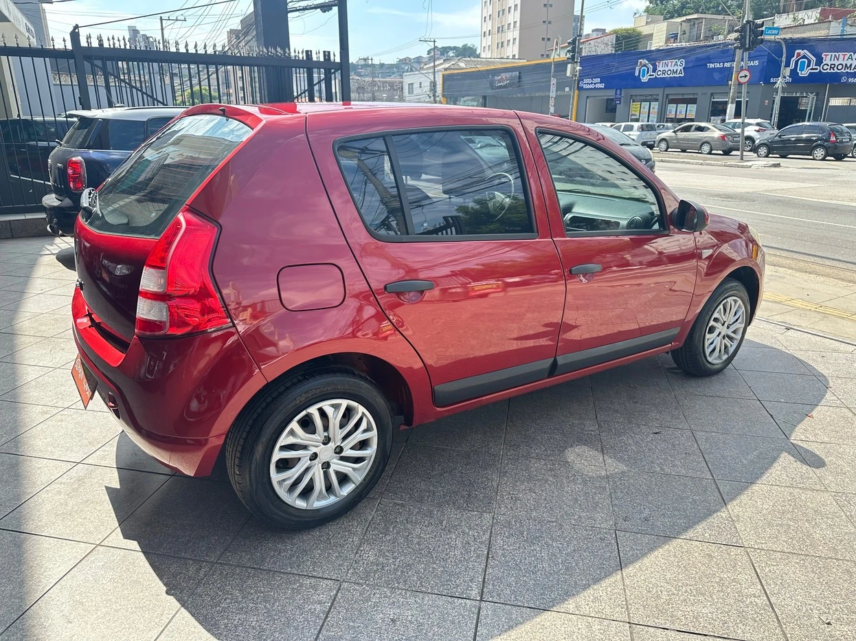 RENAULT SANDERO