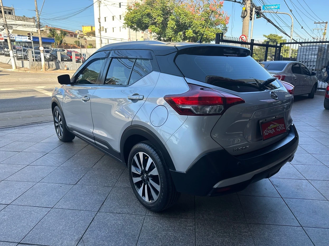 NISSAN KICKS