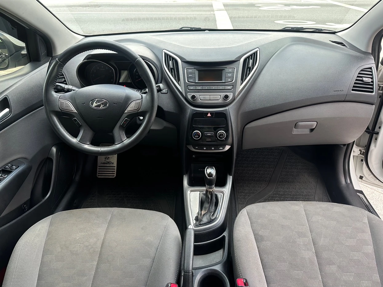 HYUNDAI HB20S