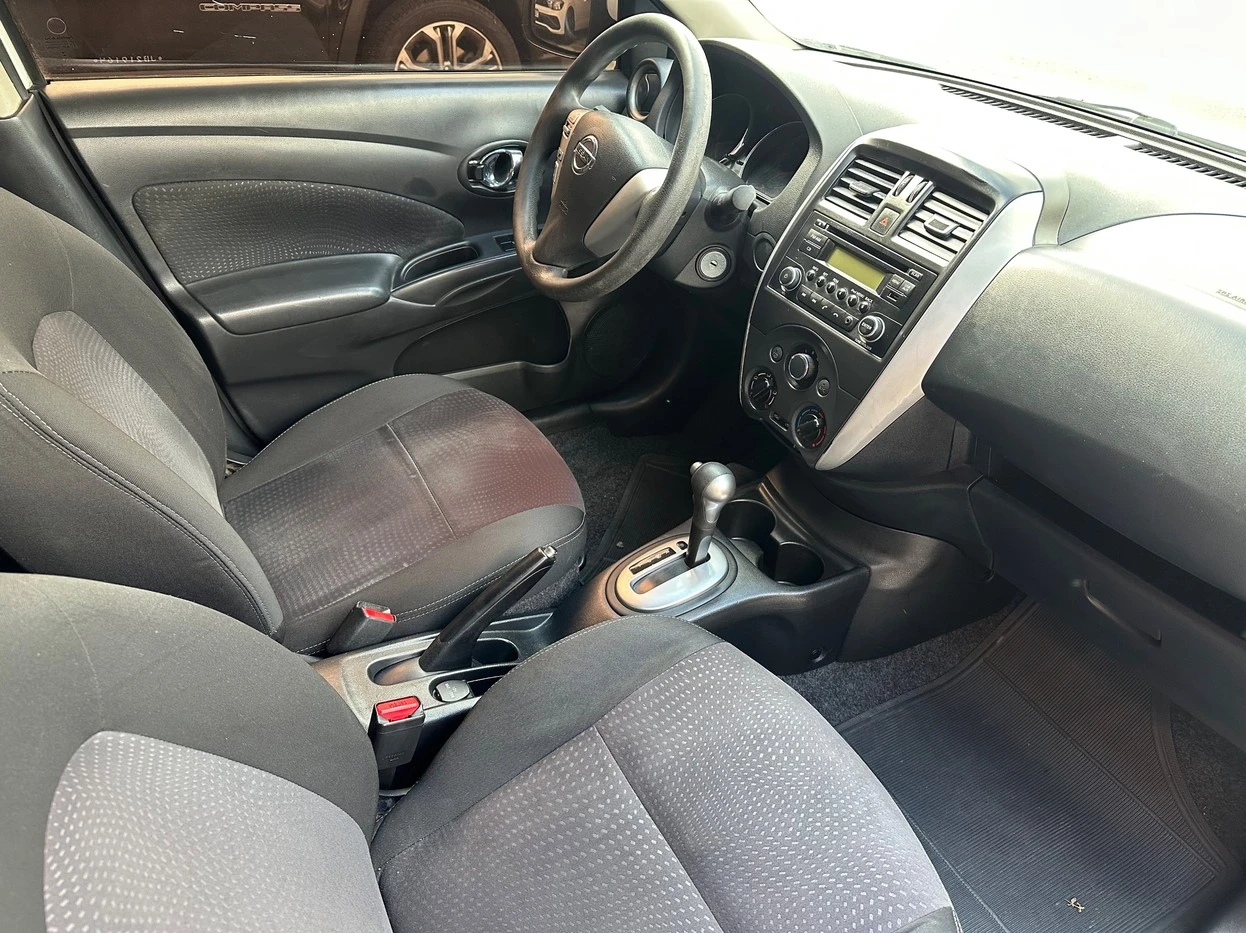 NISSAN VERSA
