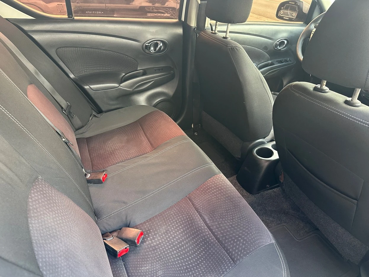 NISSAN VERSA