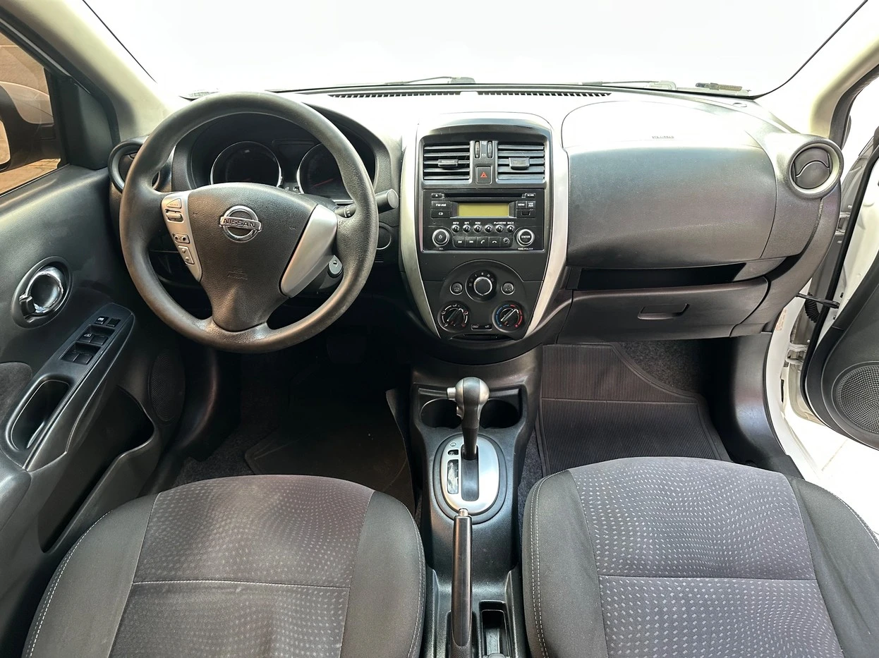 NISSAN VERSA