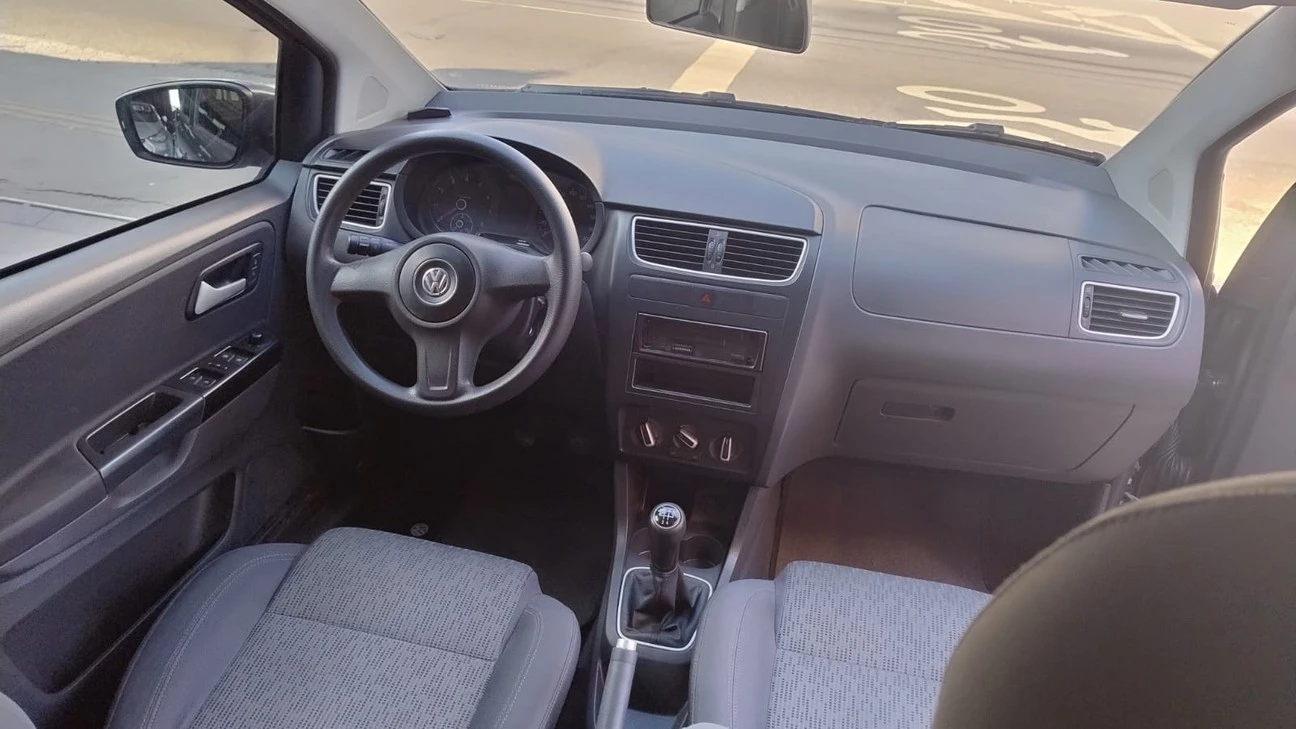 VOLKSWAGEN FOX