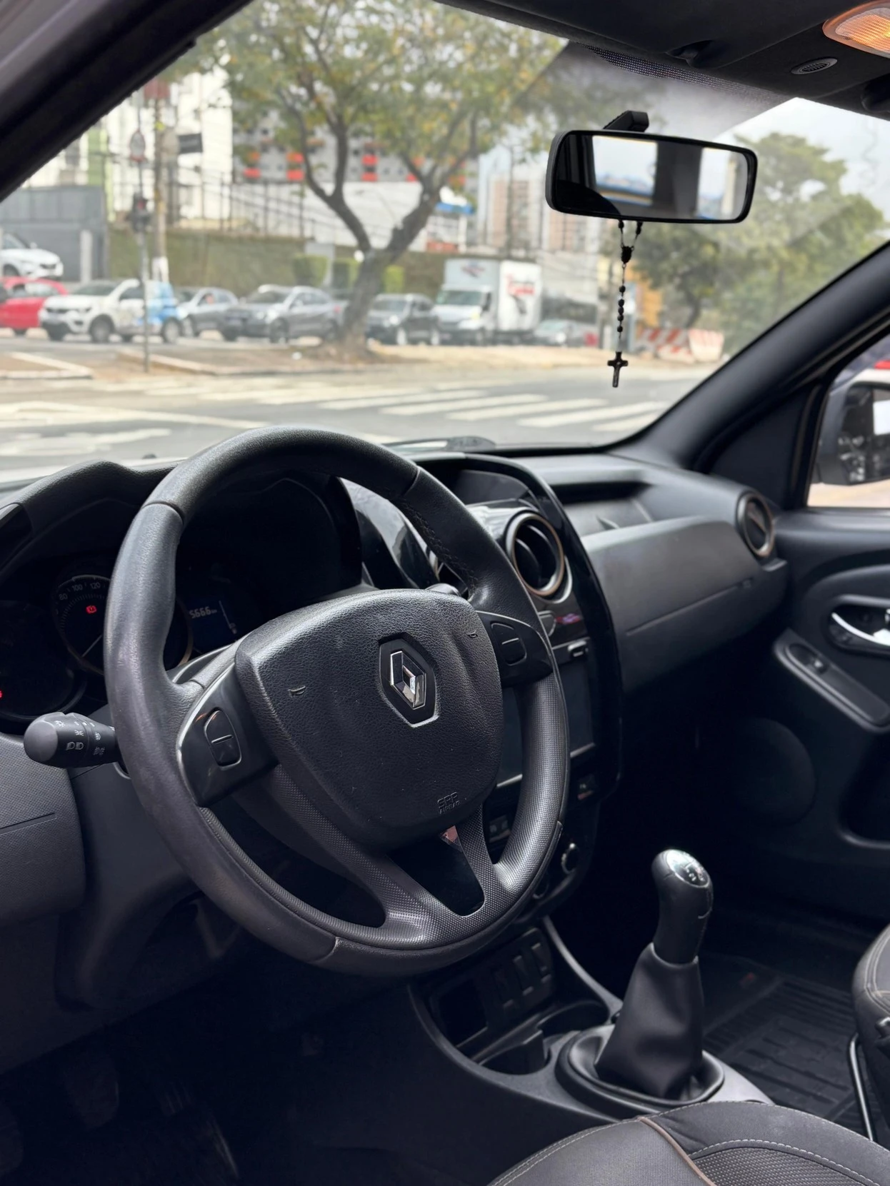 RENAULT DUSTER