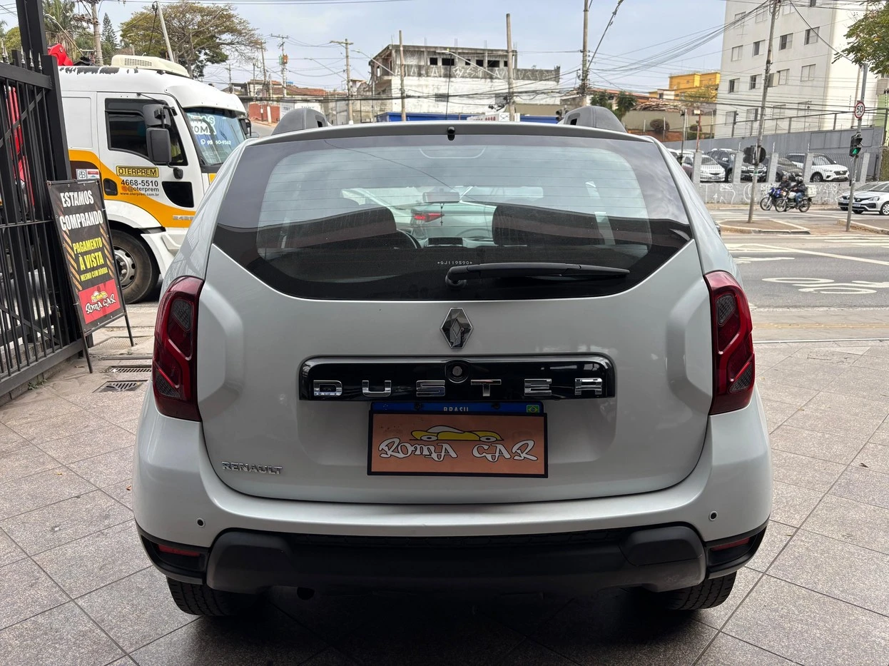 RENAULT DUSTER